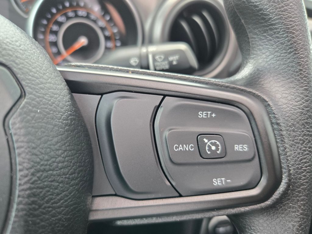 2023 Jeep Wrangler - $27,669