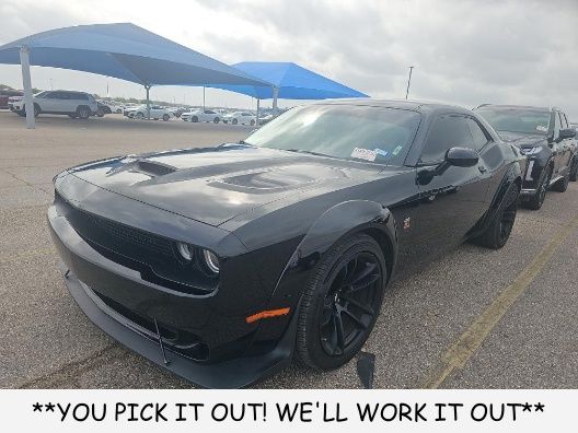 Dodge Challenger R/T Scat Pack Widebody RWD