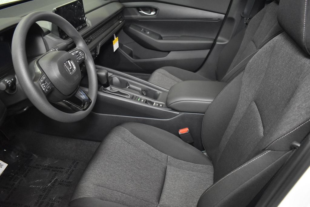 Thumbnail: 2025 Honda Accord - 19