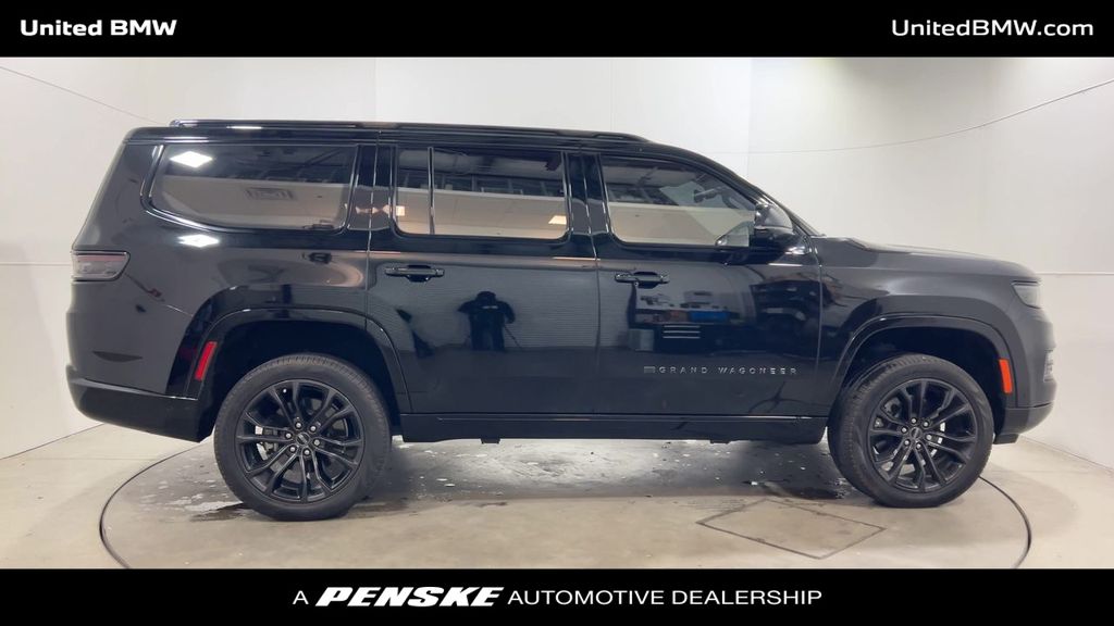 Thumbnail: 2023 Jeep Grand Wagoneer - 9