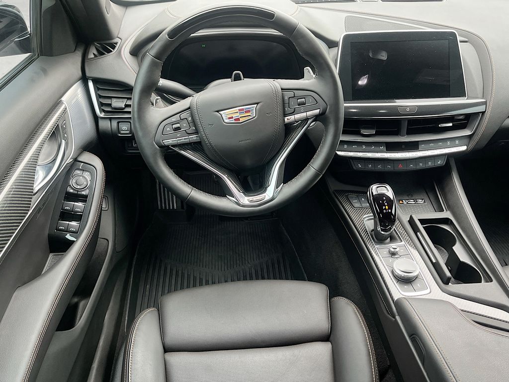Used 2024 White Cadillac V-Series image 23