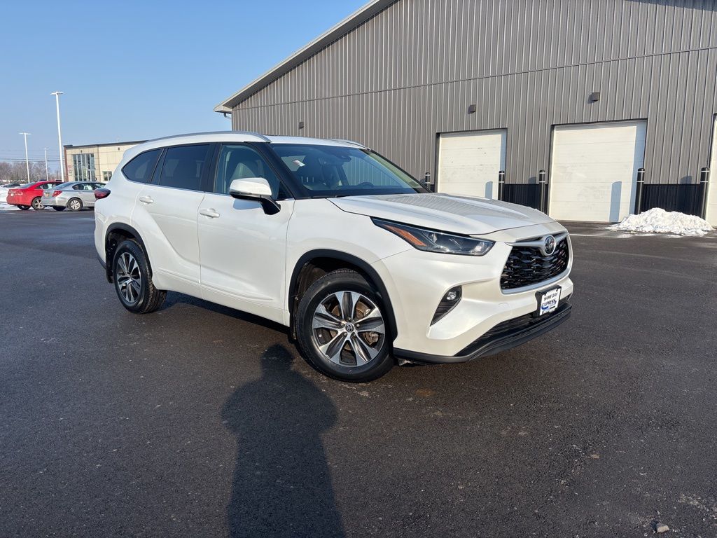 2023 Toyota Highlander L AWD