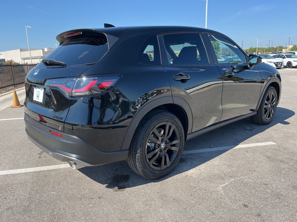 Thumbnail: 2026 Honda HR-V - 3