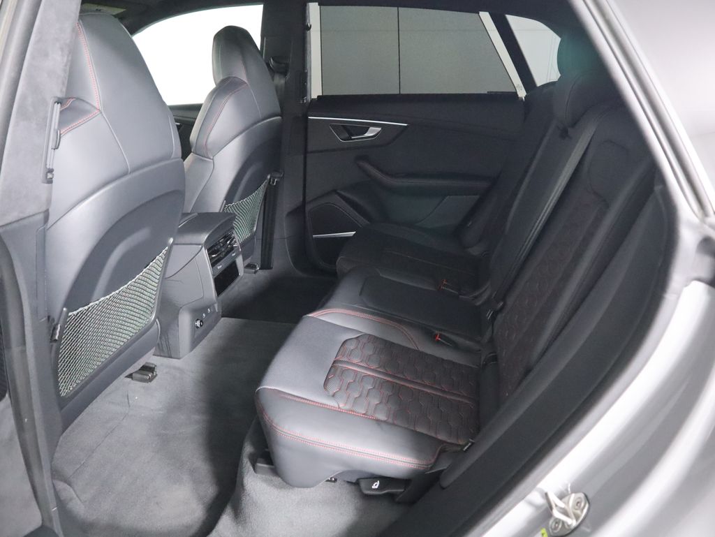 Thumbnail: 2024 Audi RS Q8 - 22