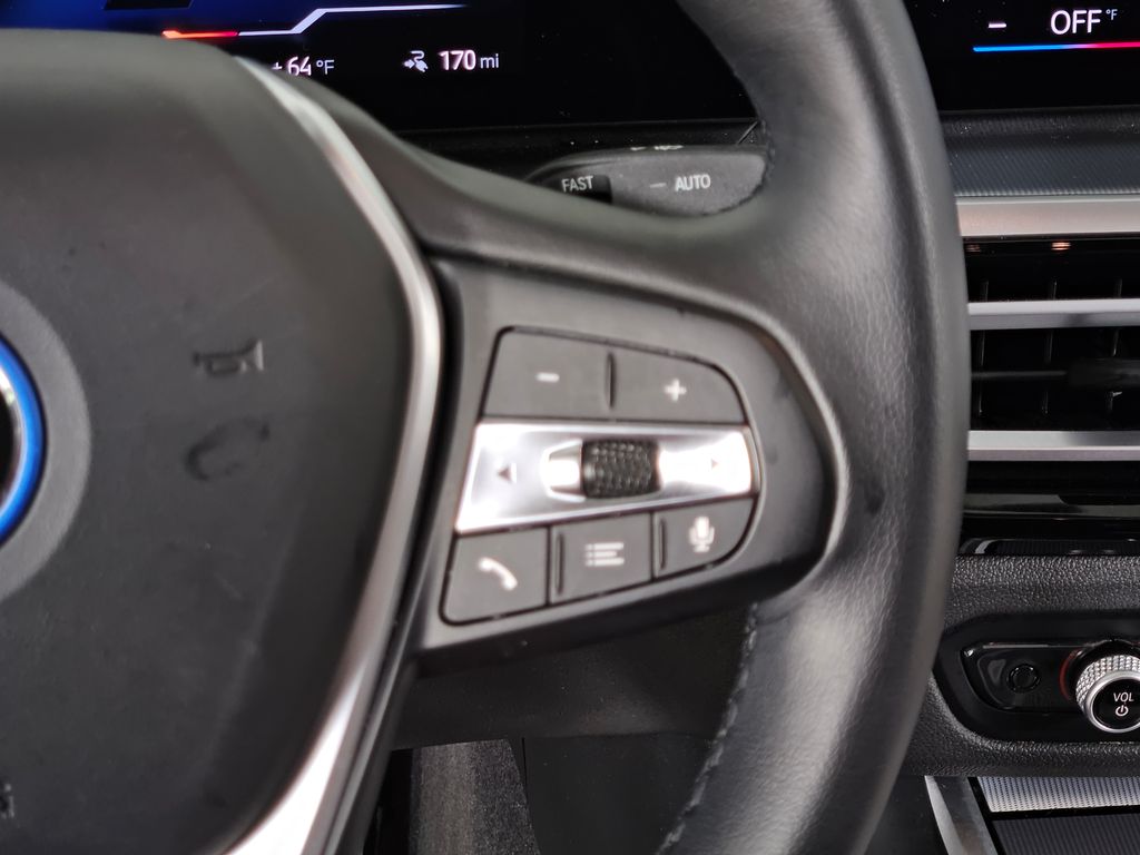 Thumbnail: 2023 BMW i4 - 29