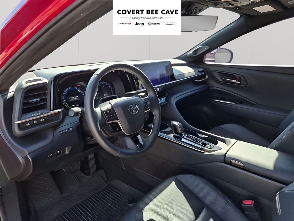 Used Car 2025 Toyota Crown Signia  Limited For Sale Under $40,000 In Austin, Texas