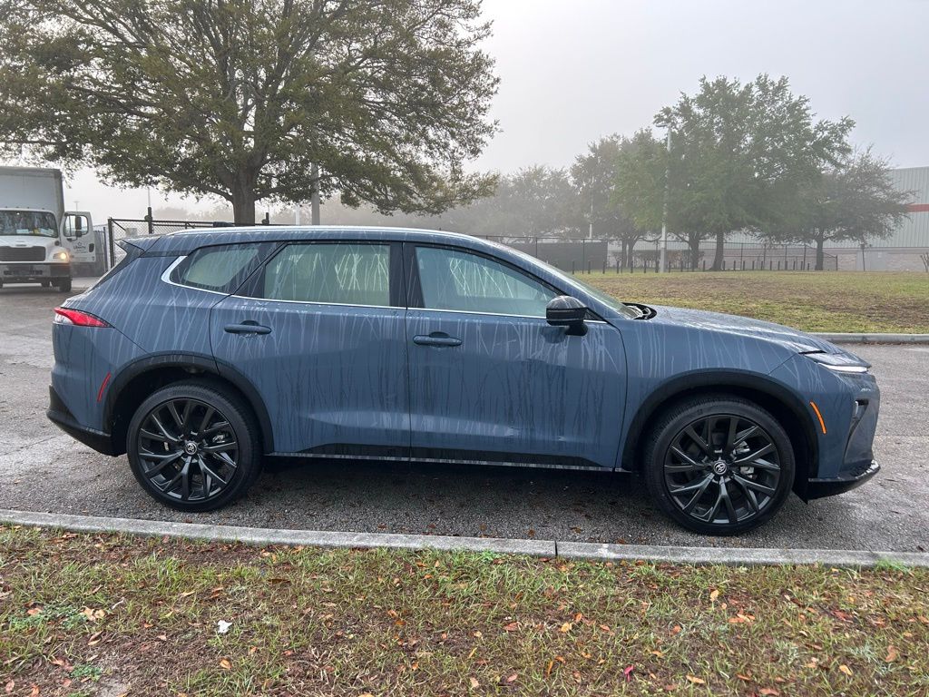 Thumbnail: 2025 Toyota Crown Signia - 6