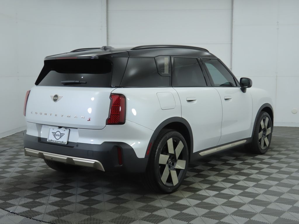 2025 MINI Cooper Countryman Iconic 5