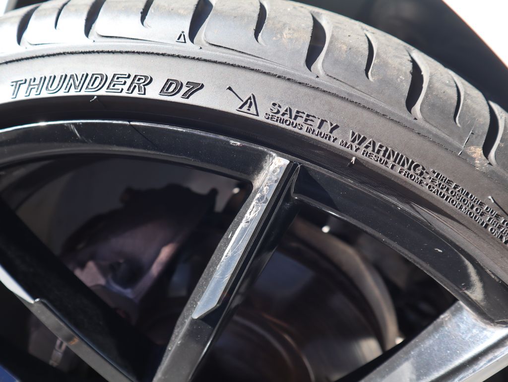 Thumbnail: 2015 Porsche Panamera - 24