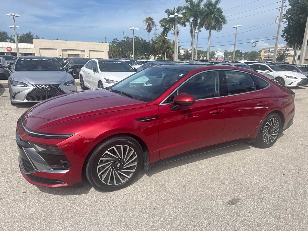Used 2024 Red Hyundai Limited image 8