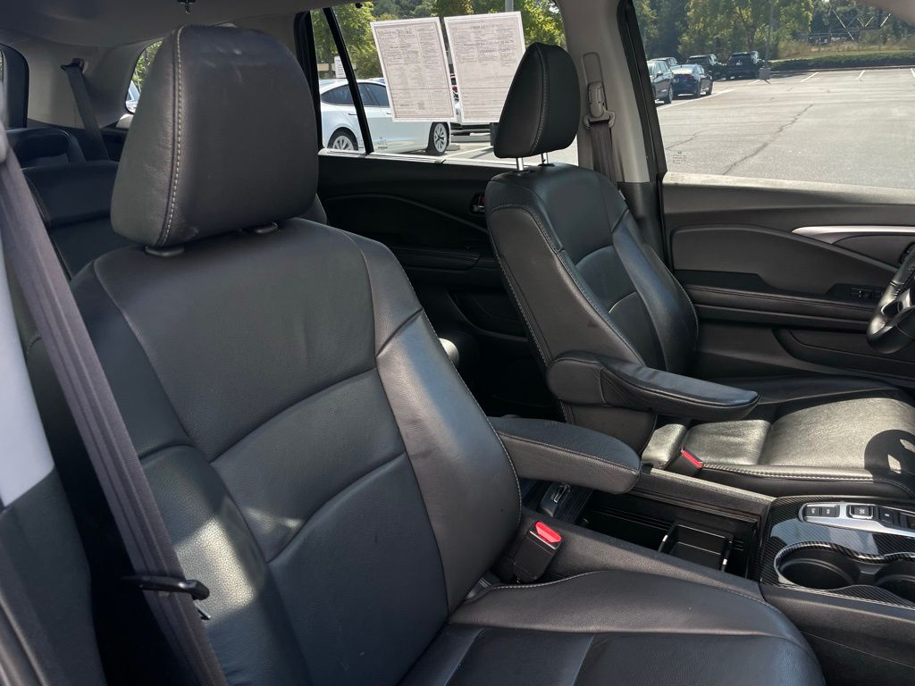 Thumbnail: 2022 Honda Pilot - 31