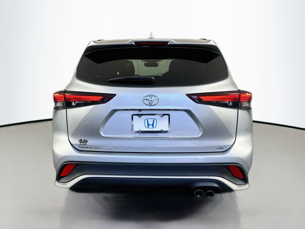 Thumbnail: 2024 Toyota Highlander - 6