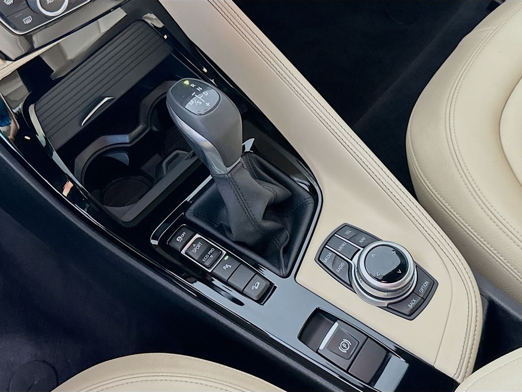 Thumbnail: 2016 BMW X1 - 17