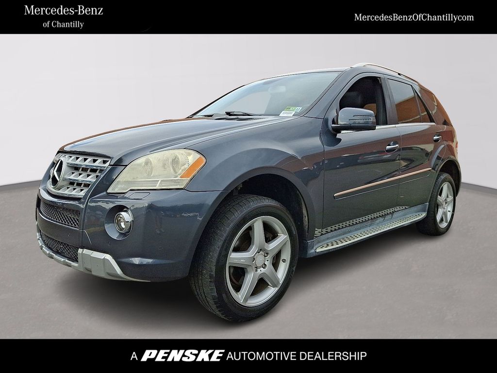 2011 Mercedes-Benz M-Class ML 550 -
                  Chantilly, VA