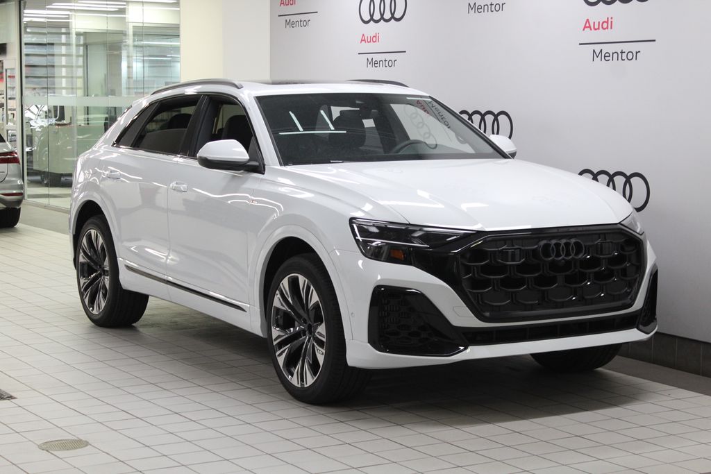 Thumbnail: 2026 Audi Q8 - 7
