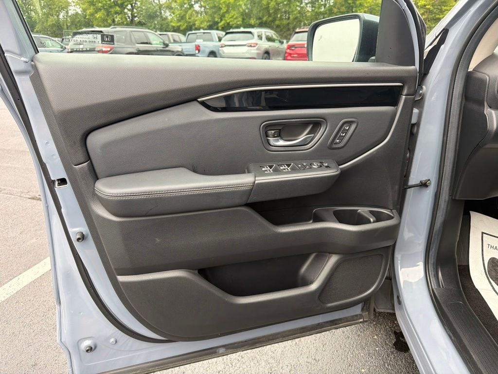 Thumbnail: 2025 Honda Pilot - 18