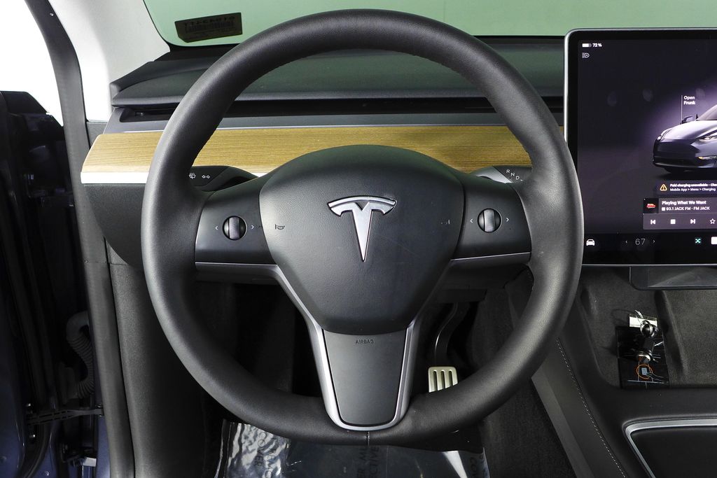 Thumbnail: 2022 Tesla Model Y - 27