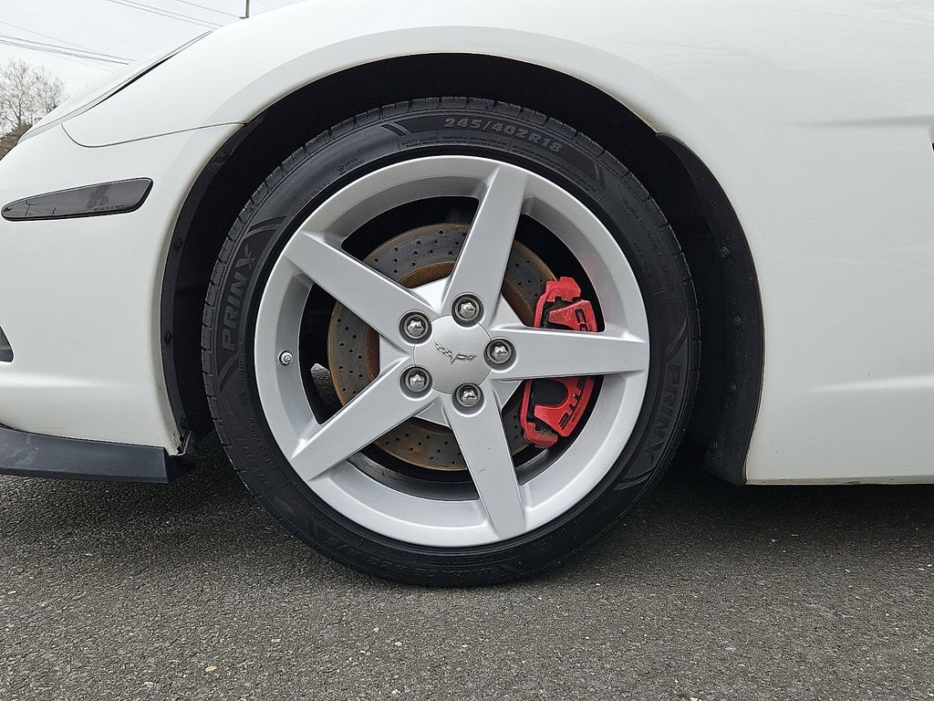 Thumbnail: 2005 Chevrolet Corvette - 9