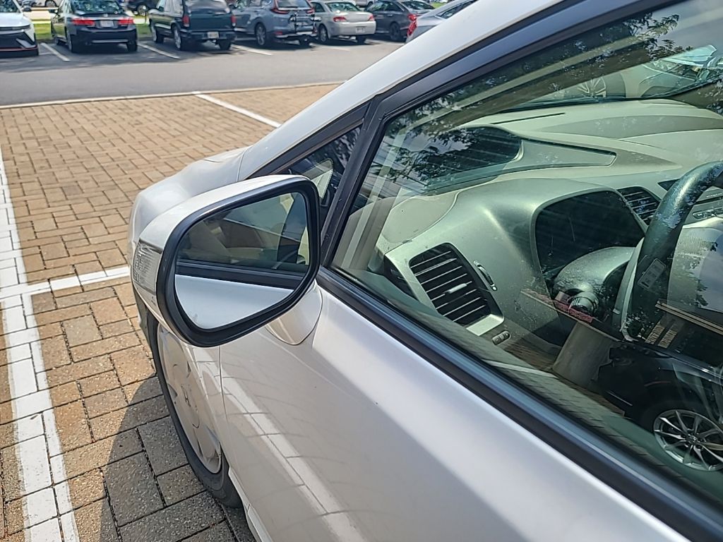 Used 2007 White Honda Hybrid image 10