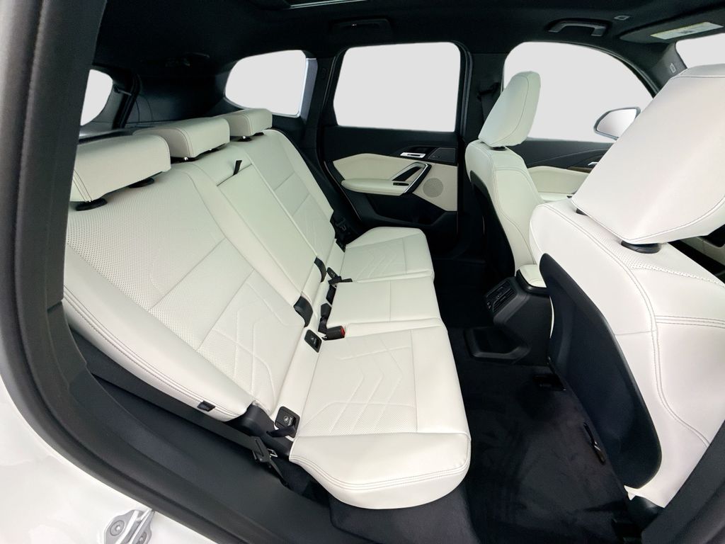 Thumbnail: 2026 BMW X1 - 20