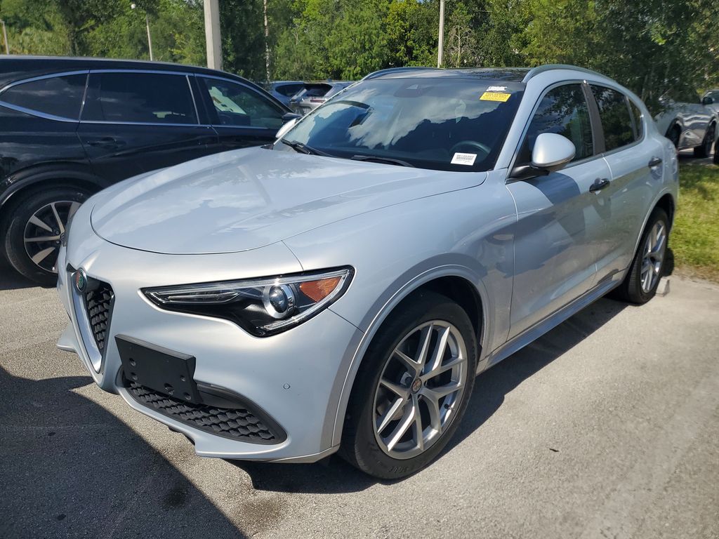 2021 Alfa Romeo Stelvio - $17,888
