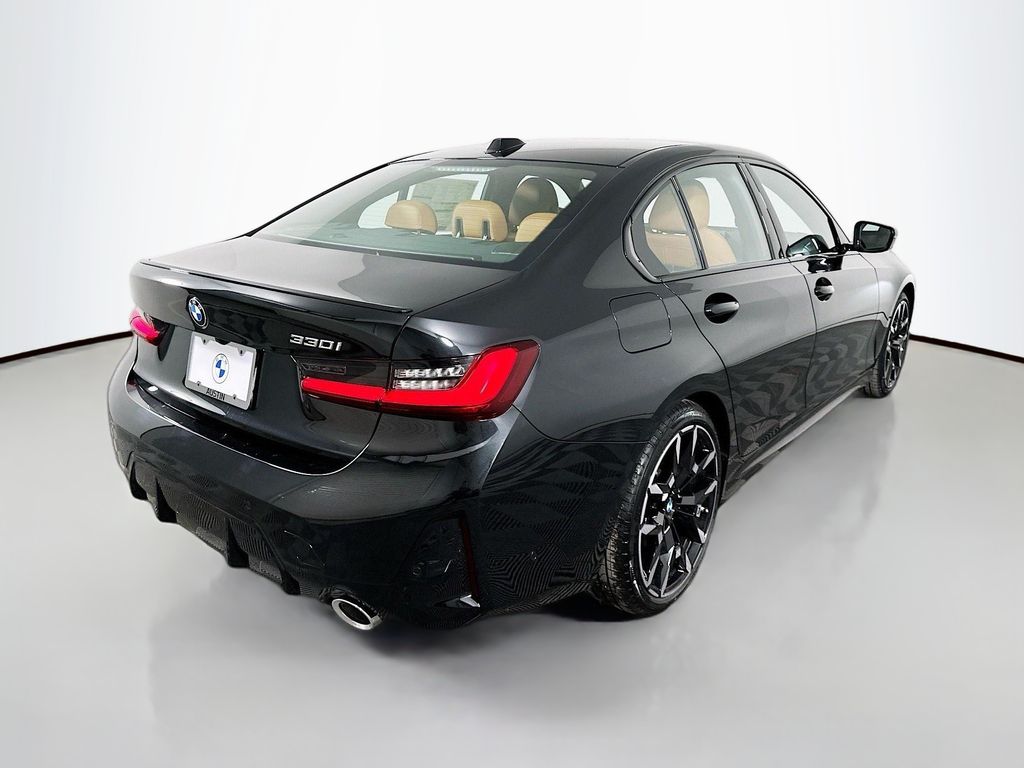 Thumbnail: 2026 BMW 3 Series - 5