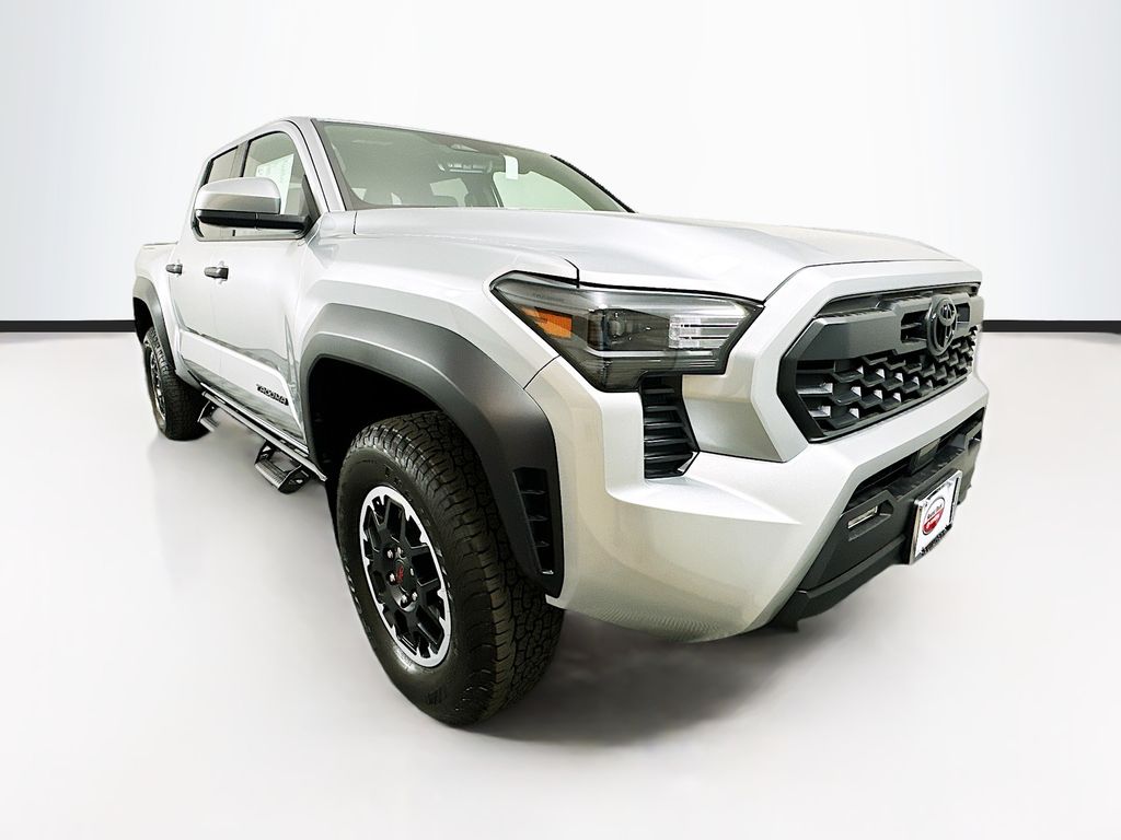 2024 Toyota Tacoma TRD Off-Road 3