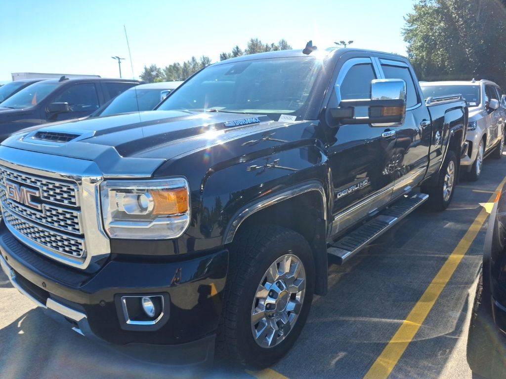 Black 2018 GMC Sierra 2500HD Pickup Truck Four-Wheel Drive 6-Speed Automatic
