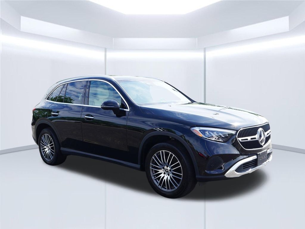 Thumbnail: 2024 Mercedes-Benz GLC - 7