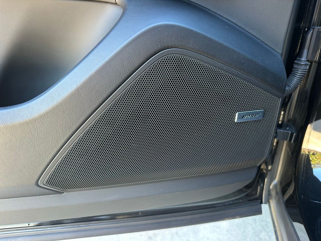 Thumbnail: 2025 Porsche  - 23