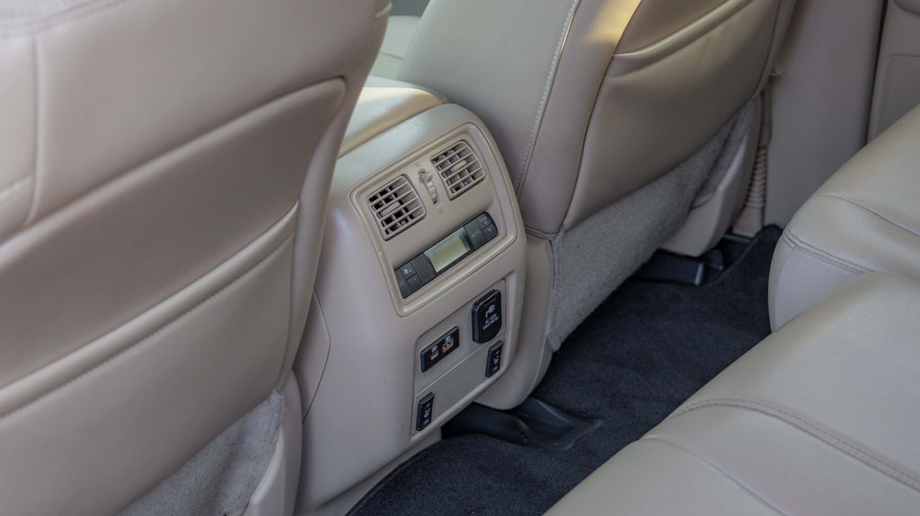 Used 2020 Nissan Pathfinder Platinum 4D Sport Utility