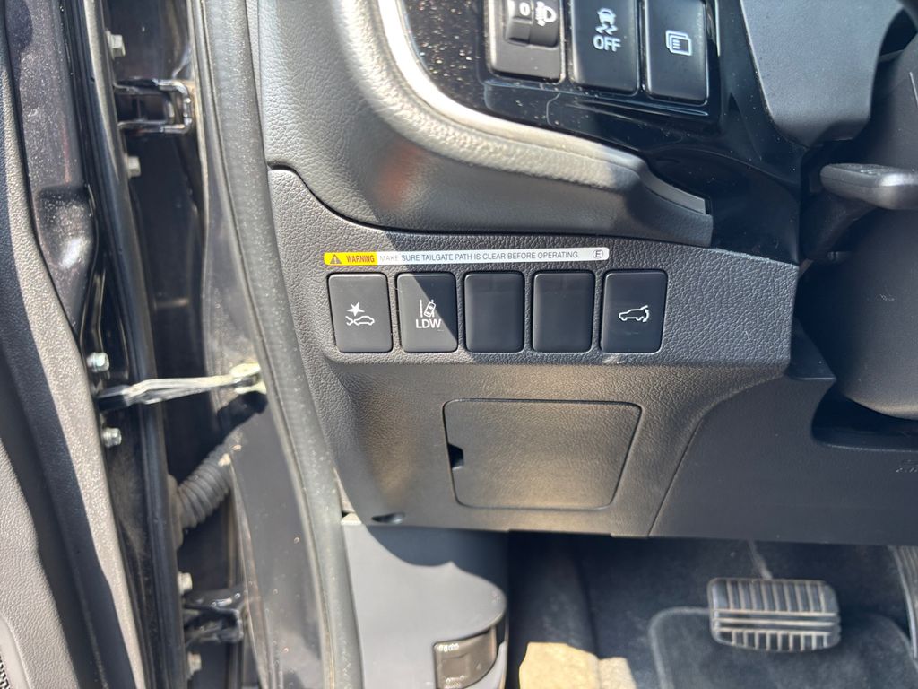 2019 Mitsubishi Outlander GT Black at Auto Express Mitsubishi