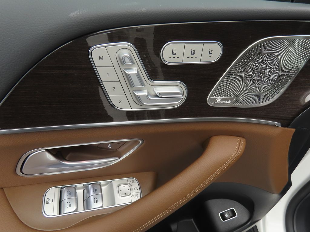 Thumbnail: 2026 Mercedes-Benz GLE - 23