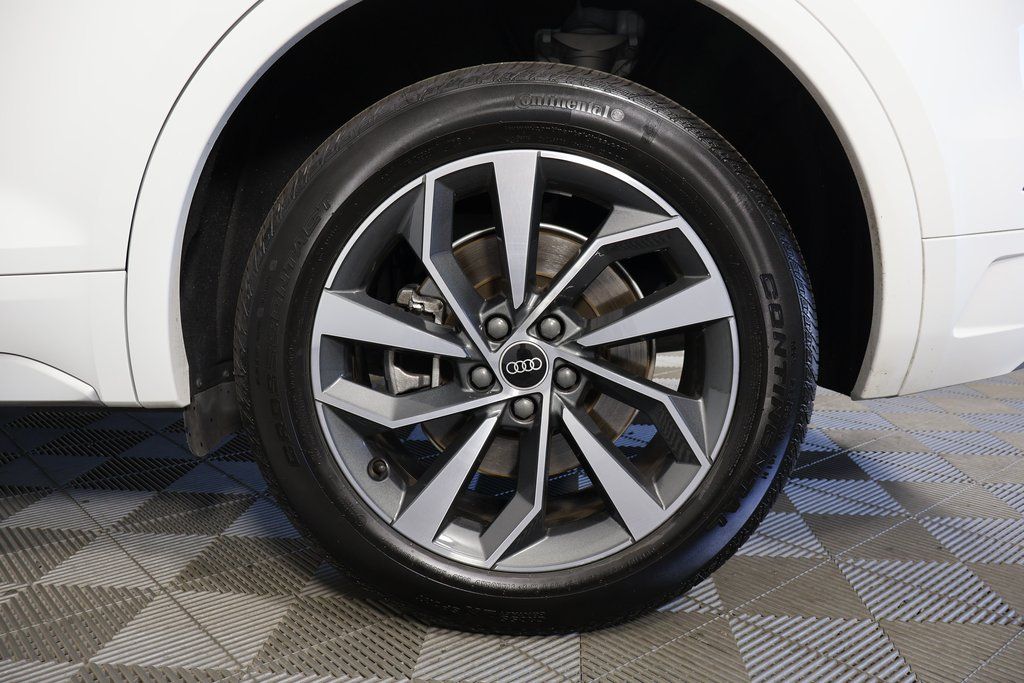 Thumbnail: 2022 Audi Q5 - 16