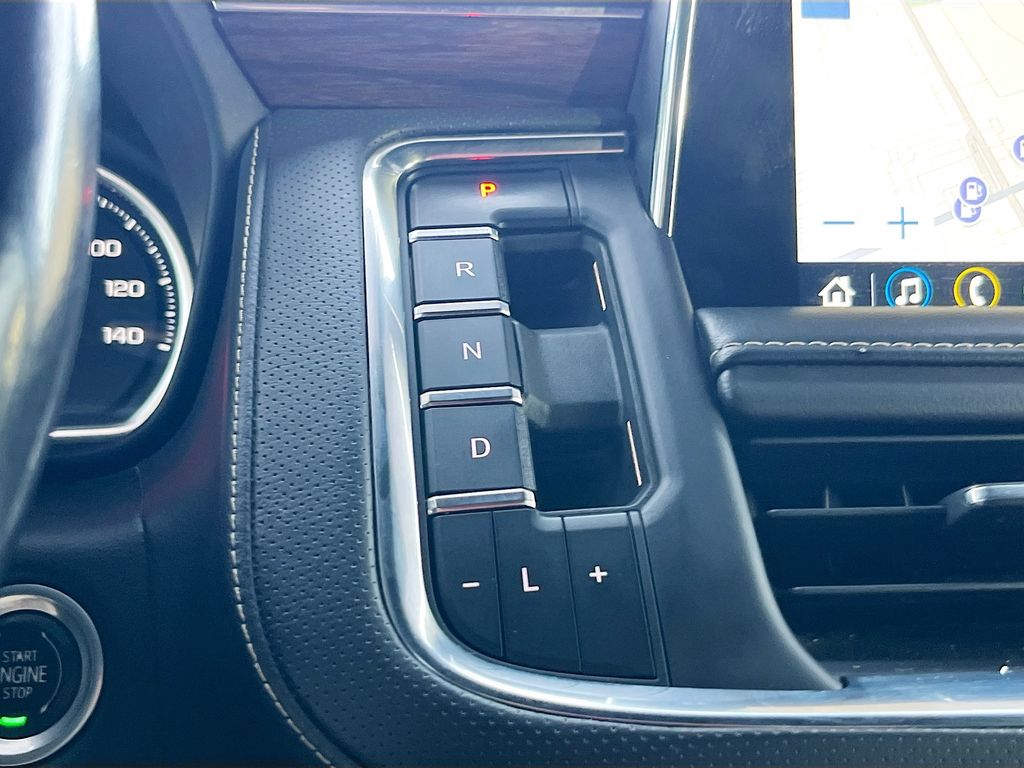 Used 2021 Black Chevrolet Premier image 17