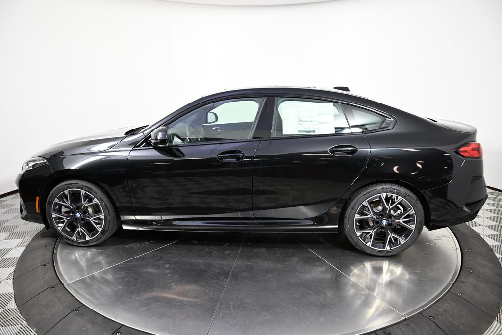 Thumbnail: 2026 BMW 2 Series - 2