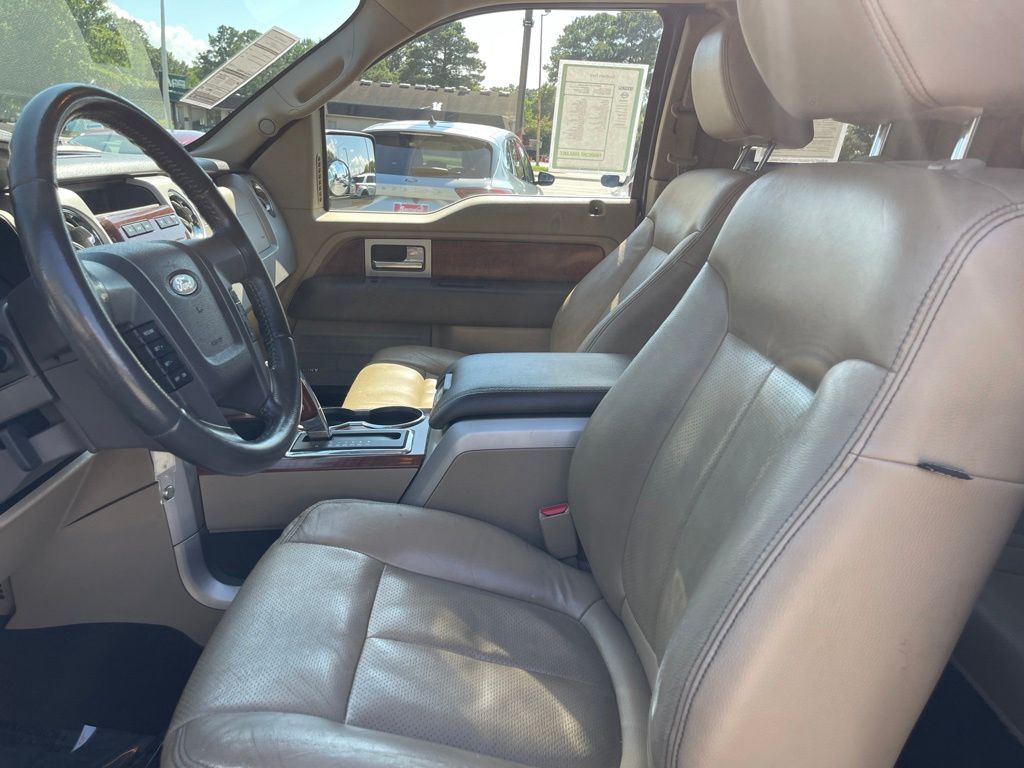 Used 2009 Brown Ford Lariat image 18