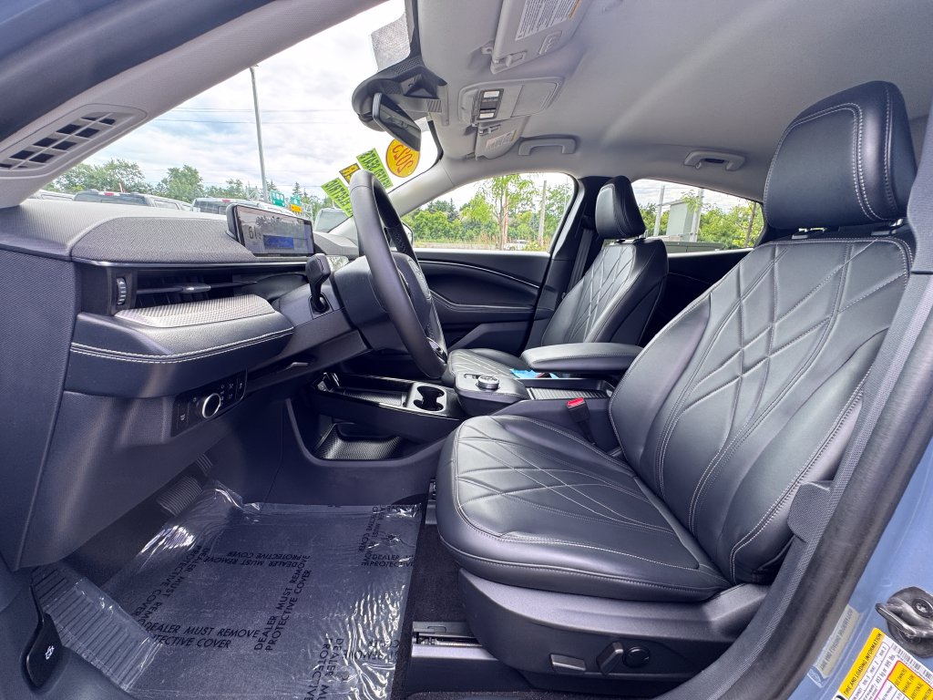 Certified Used 2023 Vapor Blue Metallic Ford Select image 11