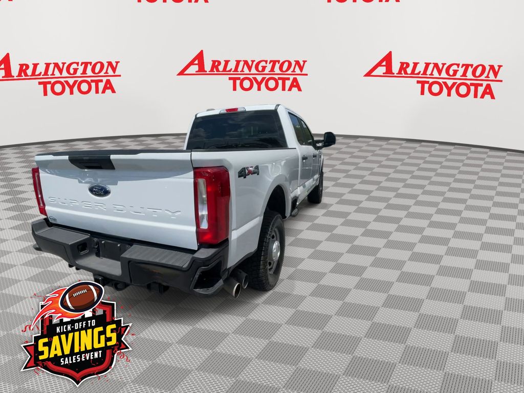 Used 2024 Ford F-350SD Truck