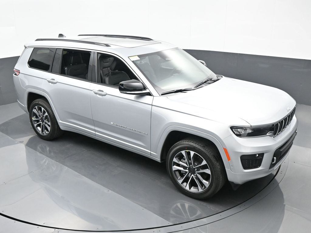 Used 2024 Silver Zynith Jeep Overland image 47