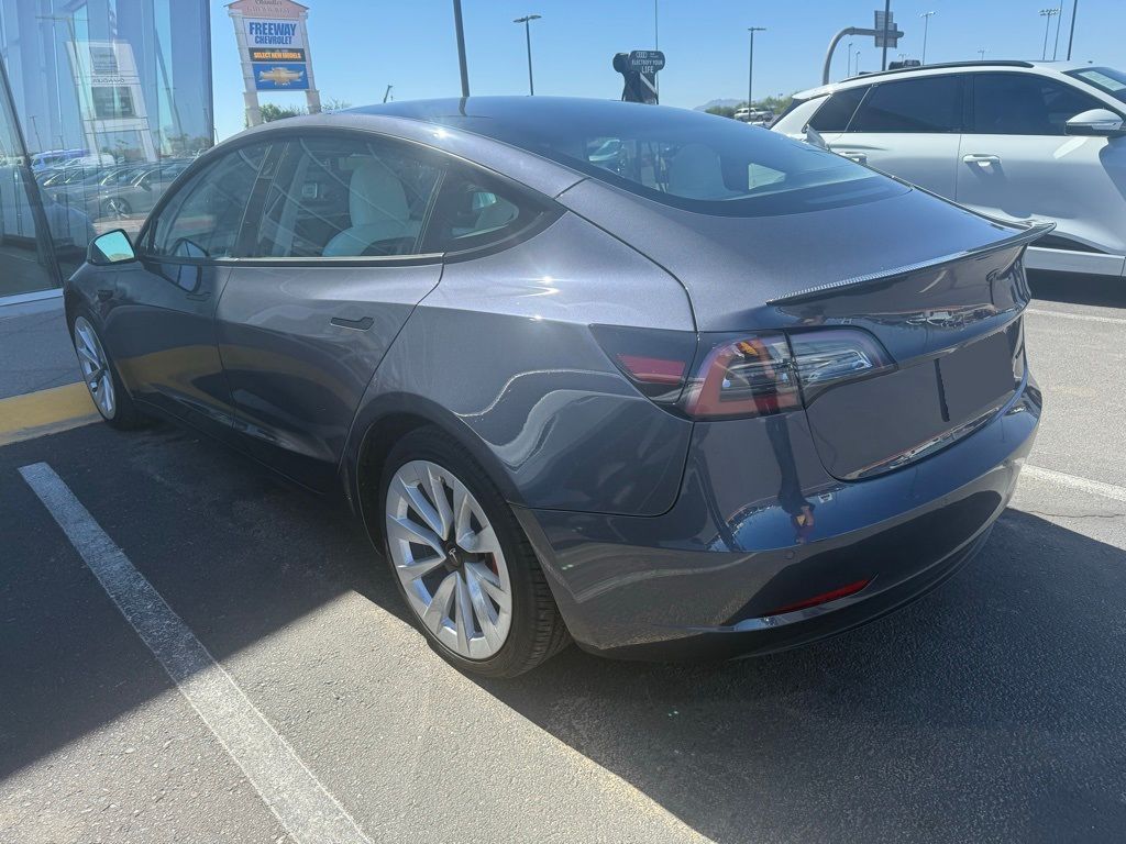 Thumbnail: 2022 Tesla Model 3 - 8
