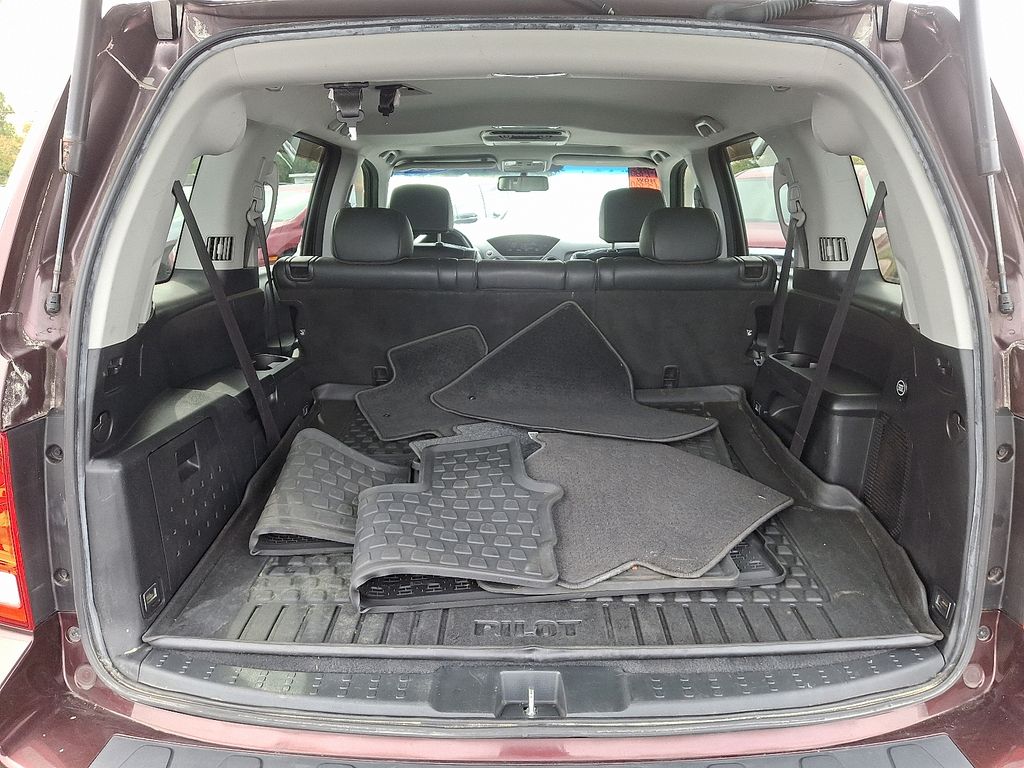 Thumbnail: 2011 Honda Pilot - 31