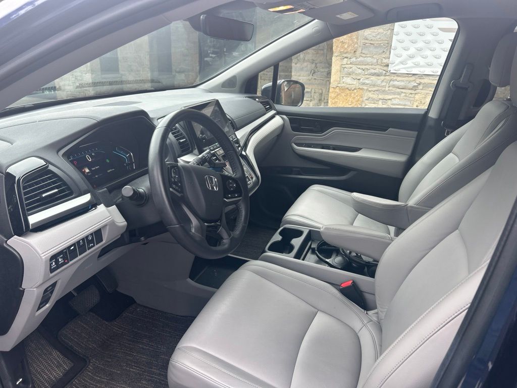 Certified Used 2024 Blue Honda Touring image 15