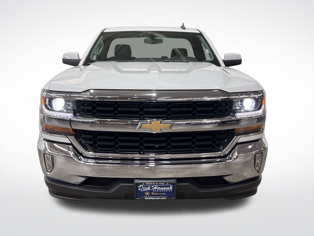 Used 2017 Chevrolet Silverado 1500 LT with VIN 1GCNCREH0HZ105094 for sale in Gladstone, OR