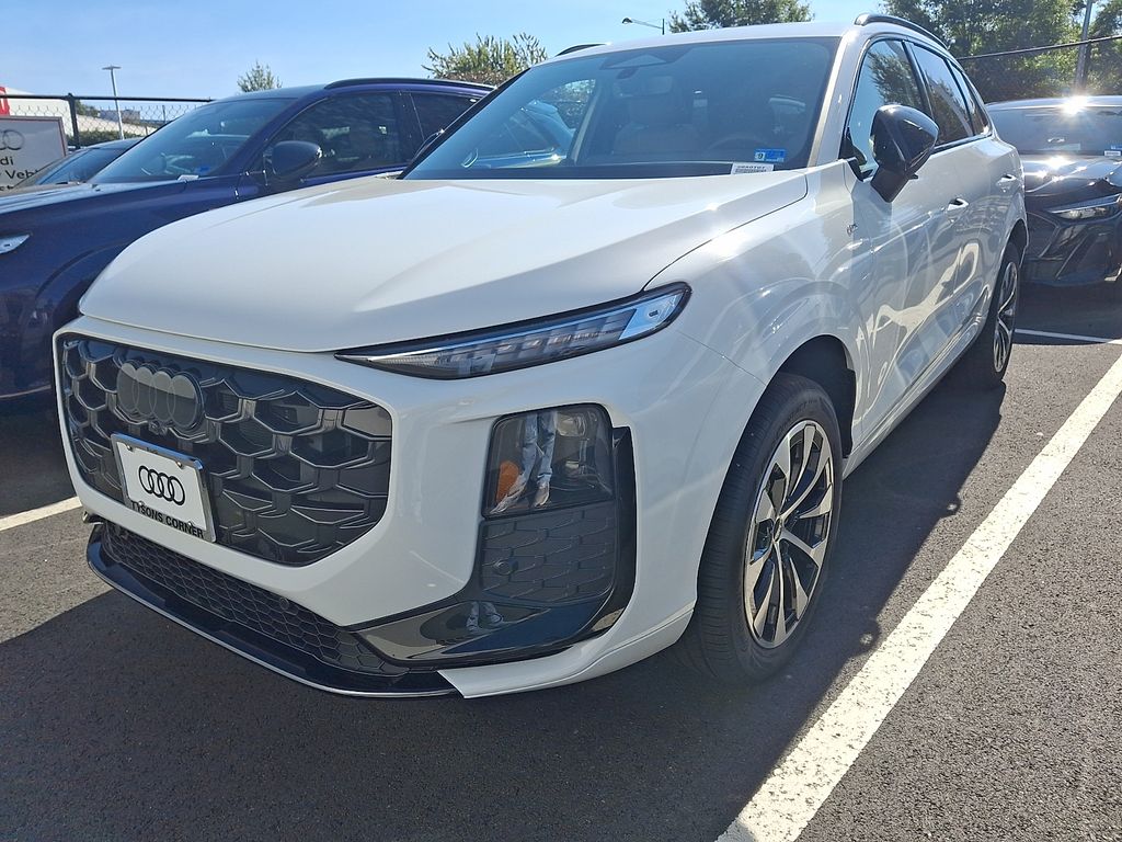 Thumbnail: 2026 Audi Q3 - 1
