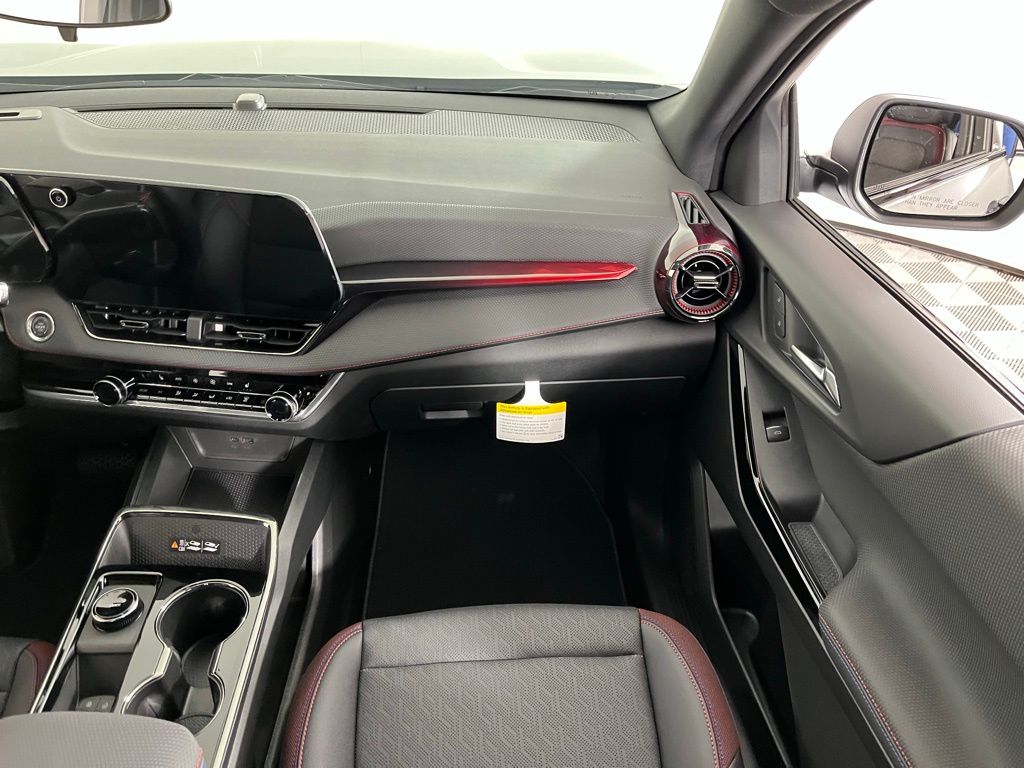 Thumbnail: 2026 Chevrolet Equinox - 14
