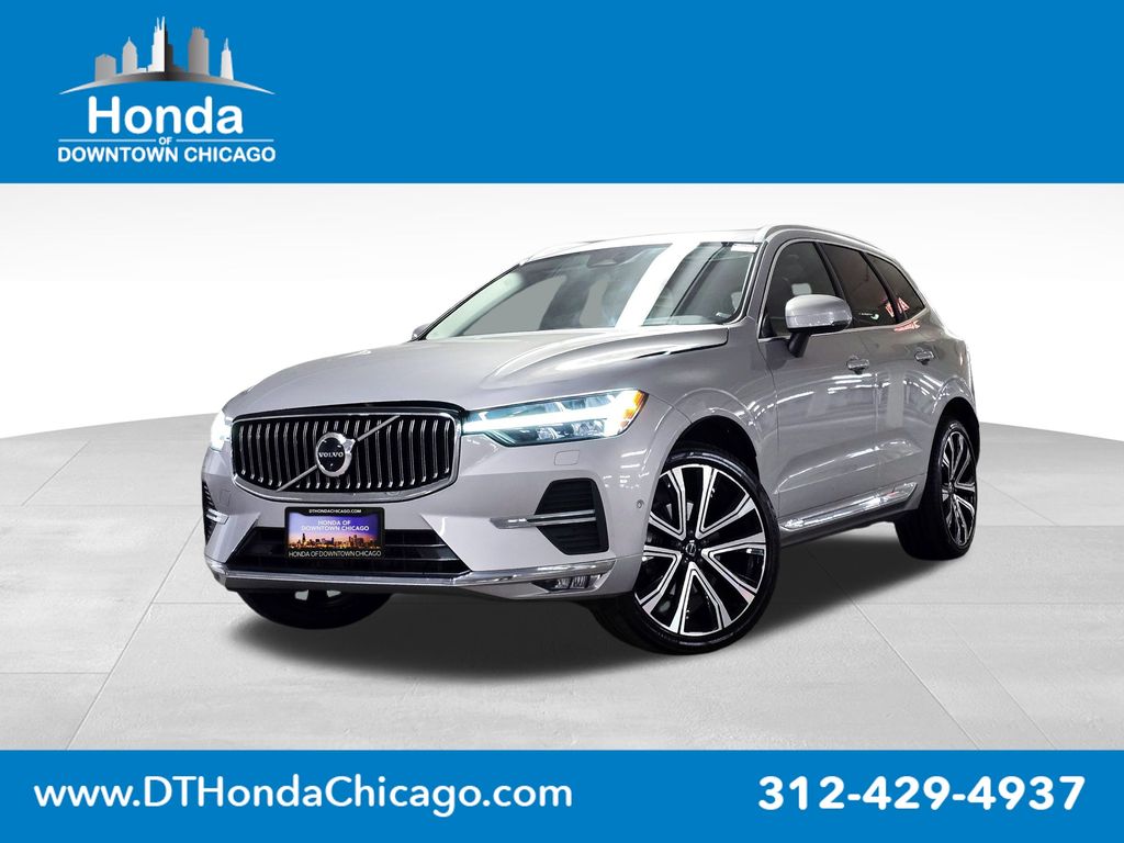 2023 Volvo XC60 B5 Ultimate Bright Theme