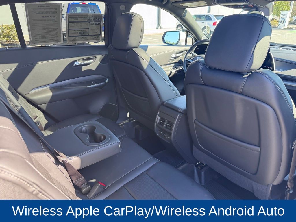 2024 Cadillac XT4 FWD Premium Luxury