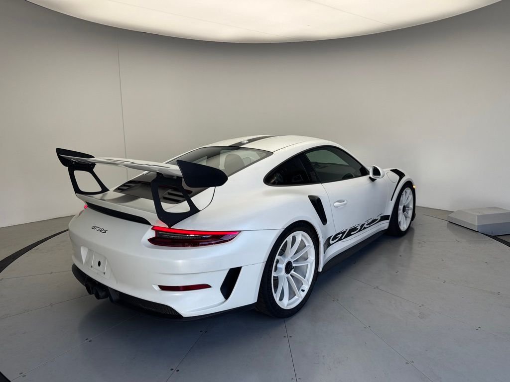 Thumbnail: 2019 Porsche 911 - 22