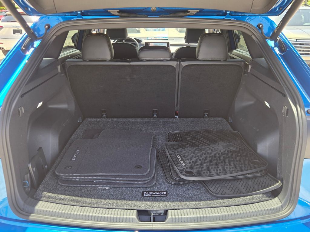 2024 Volkswagen Atlas - $28,200